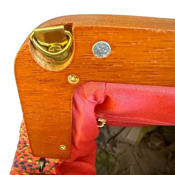 Handbag Republic Boho Chenille Crossbody Bag – Pink Multi with Wooden Frame - Picture 6 of 10